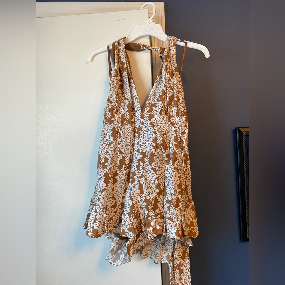 Selfie Leslie Floral Low Back Romper NWT